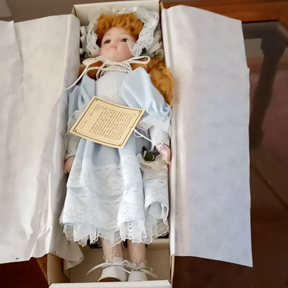 NWT Vintage Porcelain Doll - Picture 7 of 9